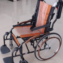 karma Ryder 13 Foldable Wheelchair